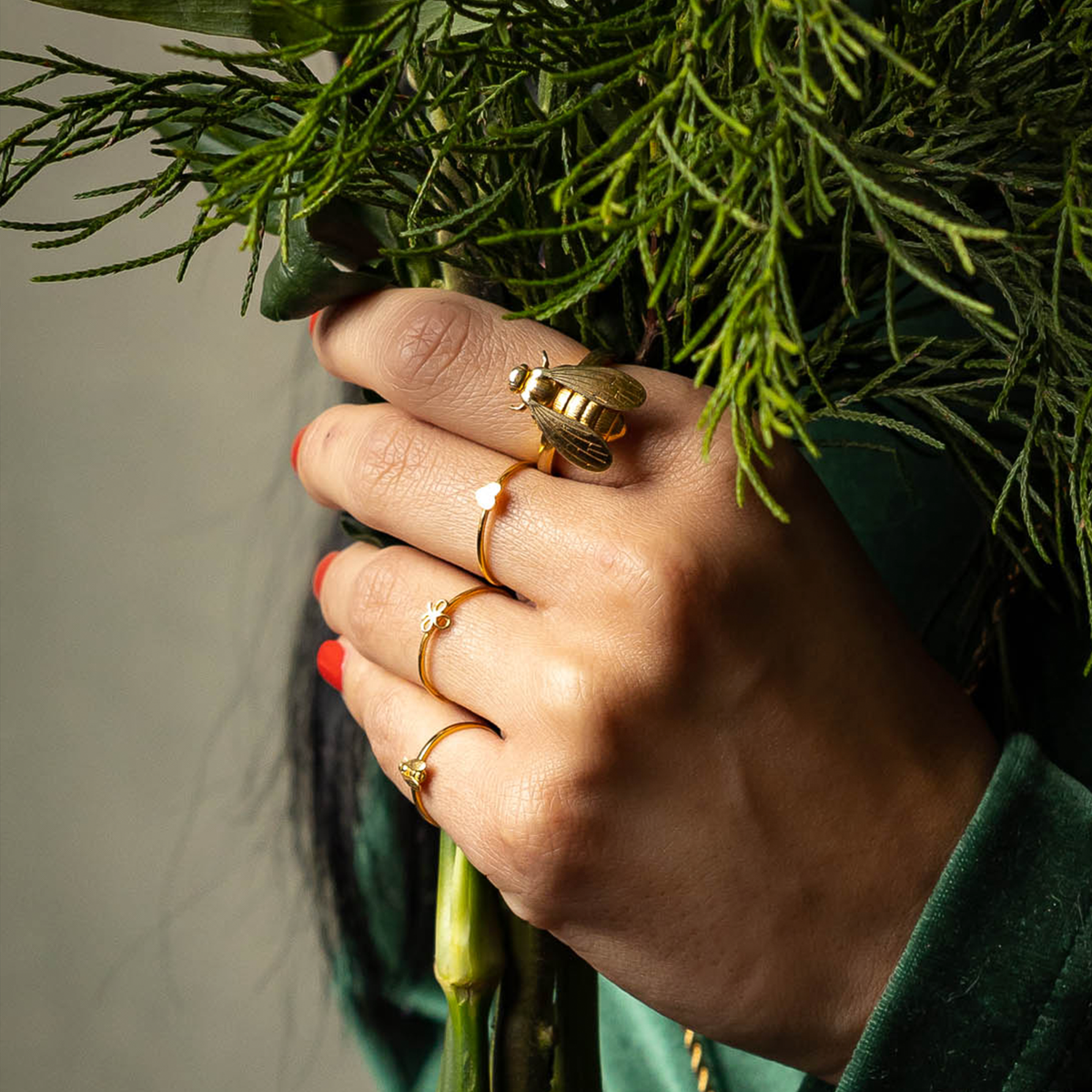 Gold Jewelry, Permanent Bracelet – Bow to the Bee | Luxury Bee Jewelry