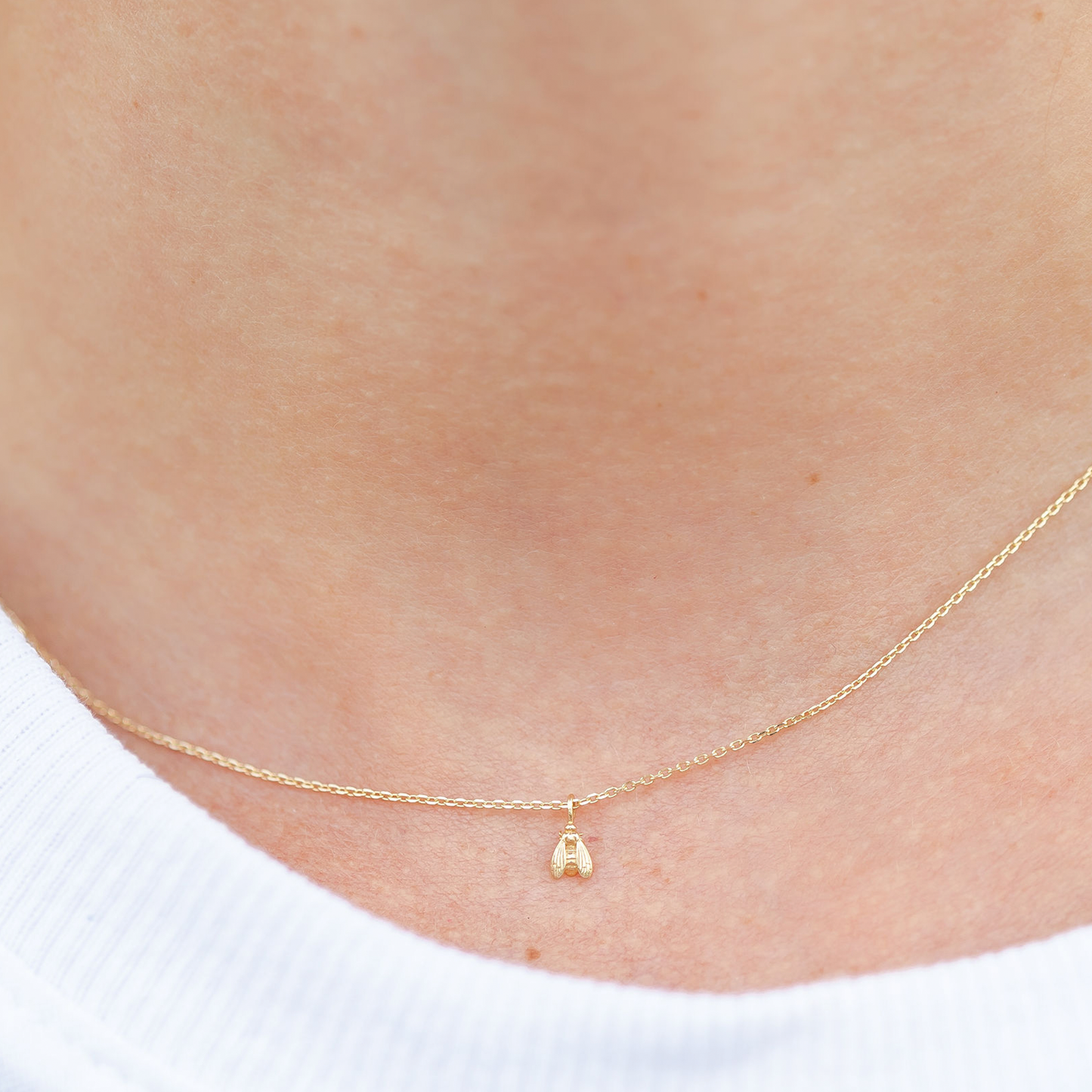 gold bee necklace